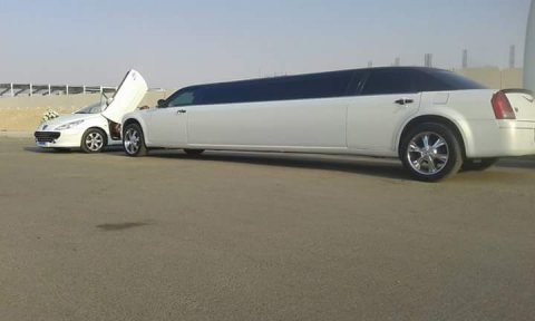 ايجار سيارات طويلة ليموزين استرتش كرايسلر 12 متر 5 ايجار سيارات طويلة ليموزين استرتش كرايسلر 12 متر