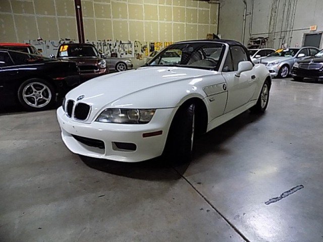 ايجار بي ام z3 كابورلية اتنين كرسي للزفاف