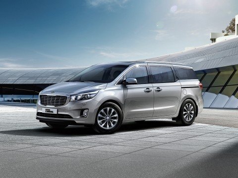 تأجير افخم فان عائلي كرايسلر تاون اند كانتري بأرخص الاسعار